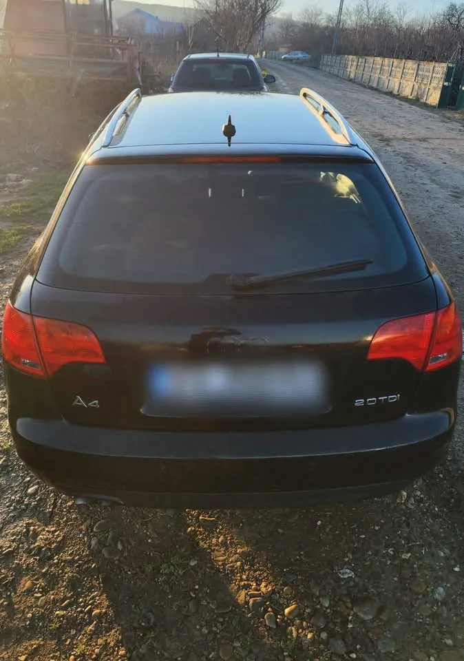 Audi A4, fotografie 5