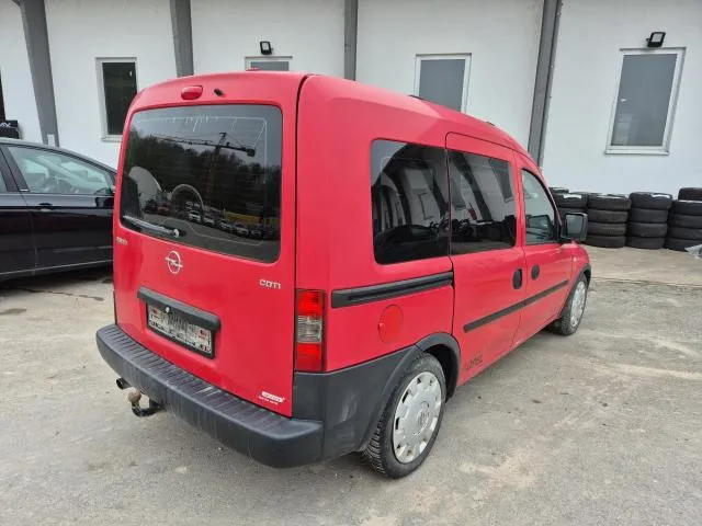 Opel Combo, fotografie 3